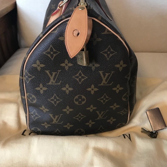 Authentic Louis Vuitton Mon Monogram Speedy 35 Bag - Picture 4 of 8